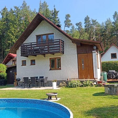 Chata Marecek - V Lesni Osade U Reky Luznice Skalice Eksteriør billede