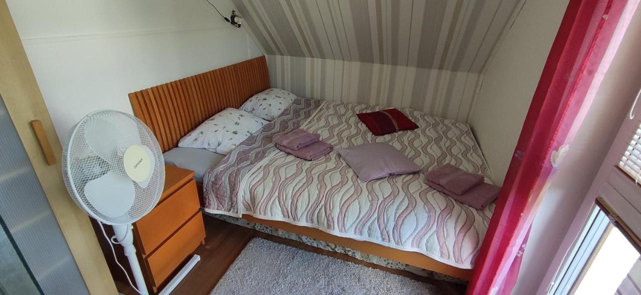 Chata Marecek - V Lesni Osade U Reky Luznice Skalice Eksteriør billede